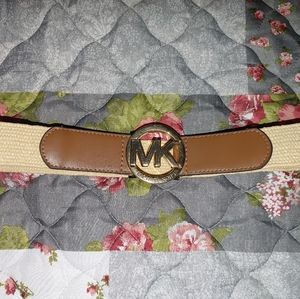Michael Kor Belt (L)